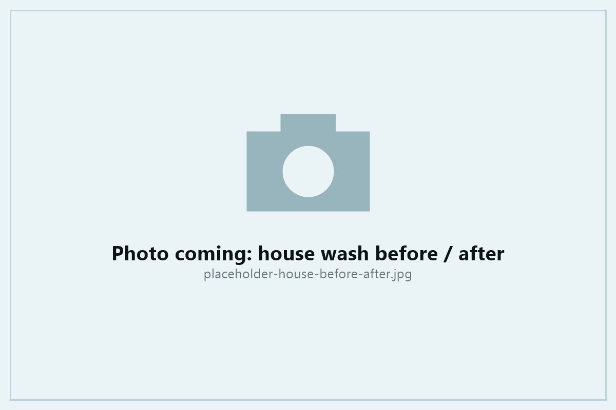 Before and after of a soft-wash house washing in Tauranga
